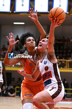 2024-05-21 - Images of the Famila Wuber Schio vs Umana Reyer Venezia match at Palaromare-Schio on May 21, 2024, during the BASKET - LBF Italian Serie A1 (game 3) - PLAYOFF - FAMILA WEBER SCHIO VS UMANA REYER VENEZIA - ITALIAN SERIE A1 WOMEN - BASKETBALL