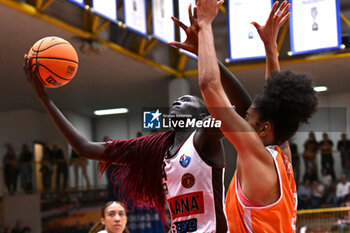 2024-05-21 - Images of the Famila Wuber Schio vs Umana Reyer Venezia match at Palaromare-Schio on May 21, 2024, during the BASKET - LBF Italian Serie A1 (game 3) - PLAYOFF - FAMILA WEBER SCHIO VS UMANA REYER VENEZIA - ITALIAN SERIE A1 WOMEN - BASKETBALL