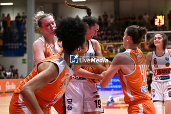 2024-05-21 - Images of the Famila Wuber Schio vs Umana Reyer Venezia match at Palaromare-Schio on May 21, 2024, during the BASKET - LBF Italian Serie A1 (game 3) - PLAYOFF - FAMILA WEBER SCHIO VS UMANA REYER VENEZIA - ITALIAN SERIE A1 WOMEN - BASKETBALL