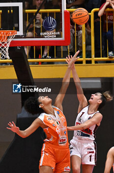 2024-05-21 - Images of the Famila Wuber Schio vs Umana Reyer Venezia match at Palaromare-Schio on May 21, 2024, during the BASKET - LBF Italian Serie A1 (game 3) - PLAYOFF - FAMILA WEBER SCHIO VS UMANA REYER VENEZIA - ITALIAN SERIE A1 WOMEN - BASKETBALL