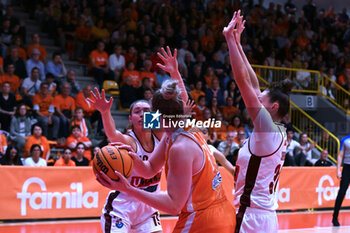 2024-05-21 - Images of the Famila Wuber Schio vs Umana Reyer Venezia match at Palaromare-Schio on May 21, 2024, during the BASKET - LBF Italian Serie A1 (game 3) - PLAYOFF - FAMILA WEBER SCHIO VS UMANA REYER VENEZIA - ITALIAN SERIE A1 WOMEN - BASKETBALL