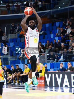 2024-01-06 - Giddy Potts (Urania Basket Milano) - WEGREENIT URANIA MILANO VS REAL SEBASTIANI RIETI - ITALIAN SERIE A2 - BASKETBALL
