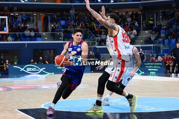2024-02-04 - Andrea Calzavara (Novipiu Monferrato Basket) & Aristide Landi (Wegreenit Urania Basket Milano) - WEGREENIT URANIA MILANO VS NOVIPIù MONFERRATO BASKET - ITALIAN SERIE A2 - BASKETBALL