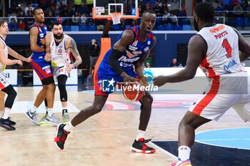 2024-02-04 - Abdel Fall (Novipiu Monferrato Basket) - WEGREENIT URANIA MILANO VS NOVIPIù MONFERRATO BASKET - ITALIAN SERIE A2 - BASKETBALL