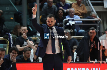 2024-01-06 - Adriano Vertemati (head coach of Apu Udine) during the italian basketball LBN A2 series championship match Fortitudo Flats Services Bologna Vs Apu Old Wild West Udine - Bologna, Italy, January 06, 2024 at Paladozza sports hall - Photo: Michele Nucci - FORTITUDO BOLOGNA VS UDINE - ITALIAN SERIE A2 - BASKETBALL