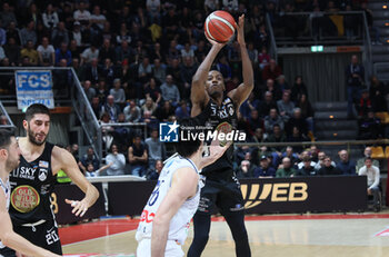 2024-01-06 - Jason Clark (Apu Udine) during the italian basketball LBN A2 series championship match Fortitudo Flats Services Bologna Vs Apu Old Wild West Udine - Bologna, Italy, January 06, 2024 at Paladozza sports hall - Photo: Michele Nucci - FORTITUDO BOLOGNA VS UDINE - ITALIAN SERIE A2 - BASKETBALL
