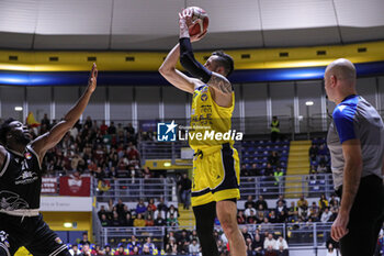2024-01-19 - # 21 Nicolo De Vico (Reale Mutua Basket Torino) - REALE MUTUA BASKET TORINO VS TRAPANI SHARK - ITALIAN SERIE A2 - BASKETBALL
