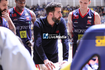 2024-01-28 - Davide Villa (head coach Urania Milano) - REALE MUTUA BASKET TORINO VS WEGREEN URANIA MILANO - ITALIAN SERIE A2 - BASKETBALL