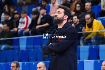 2024-02-15 - Davide Villa, coach Wegreenit Urania Basket Milano - WEGREENIT URANIA MILANO VS HDL NARDò BASKET - ITALIAN SERIE A2 - BASKETBALL