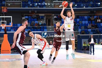 2024-02-15 - Matteo Montano (Urania Milano) thwarted by Lazar Nikolic (HDL Nardo Basket) - WEGREENIT URANIA MILANO VS HDL NARDò BASKET - ITALIAN SERIE A2 - BASKETBALL