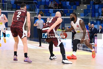 2024-02-15 - Giddy Potts (Wegreenit Urania Basket Milano) & Andrea La Torre (HDL Nardo Basket) - WEGREENIT URANIA MILANO VS HDL NARDò BASKET - ITALIAN SERIE A2 - BASKETBALL