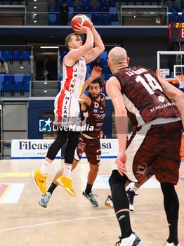 2024-02-15 - Andrea Amato (Wegreenit Urania Basket Milano) thwarted by Andrea La Torre (HDL Nardo Basket) - WEGREENIT URANIA MILANO VS HDL NARDò BASKET - ITALIAN SERIE A2 - BASKETBALL