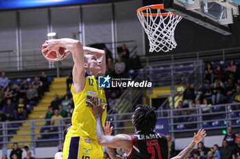 2024-03-03 - # 12 Federico Poser (Reale Mutua Basket Torino) - REALE MUTUA TORINO VS SELLA CENTRO - ITALIAN SERIE A2 - BASKETBALL