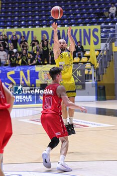 2024-03-22 - # 8 Matteo Schina (Reale Mutua Basket Torino) - REALE MUTUA BASKET TORINO VS PALLACANESTRO TRIESTE - ITALIAN SERIE A2 - BASKETBALL