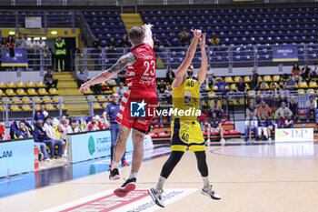 2024-04-08 - # 40 Simone Pepe (Reale Mutua Basket Torino) - REALE MUTUA BASKET TORINO VS RIVIERABANCA BASKET RIMINI - ITALIAN SERIE A2 - BASKETBALL