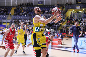 2024-04-08 - # 21 Nicolo De Vico (Reale Mutua Basket Torino) - REALE MUTUA BASKET TORINO VS RIVIERABANCA BASKET RIMINI - ITALIAN SERIE A2 - BASKETBALL