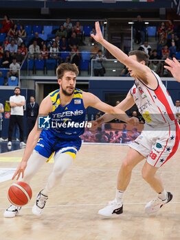 09/05/2024 - Gajic - Scaligera Tezenis Verona & Giovanni Severini (Wegreenit Urania Basket Milano) - PLAYOFF - URANIA MILANO VS TEZENIS VERONA - SERIE A2 - BASKET