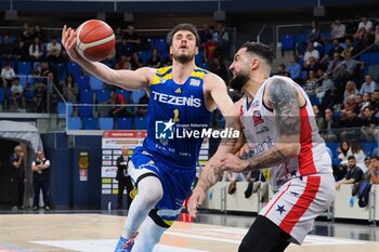 09/05/2024 - Stefanelli - Scaligera Tezenis Verona thwarted by Aristide Landi (Wegreenit Urania Basket Milano) - PLAYOFF - URANIA MILANO VS TEZENIS VERONA - SERIE A2 - BASKET