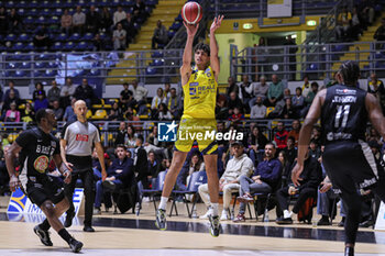 2024-10-06 - # 6 Matteo Ghirlanda (Reale Mutua Basket Torino) - REALE MUTUA TORINO VS APU UDINE - ITALIAN SERIE A2 - BASKETBALL