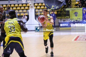 2024-10-06 - #34 Maximiliam Ladurner (Reale Mutua Basket Torino) - REALE MUTUA TORINO VS APU UDINE - ITALIAN SERIE A2 - BASKETBALL