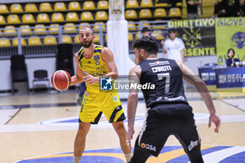 2024-10-06 - # 8 Matteo Schina (Reale Mutua Basket Torino) - REALE MUTUA TORINO VS APU UDINE - ITALIAN SERIE A2 - BASKETBALL