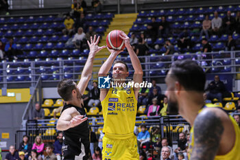 2024-10-06 - #28 Giovanni Severini (Reale Mutua Basket Torino) - REALE MUTUA TORINO VS APU UDINE - ITALIAN SERIE A2 - BASKETBALL