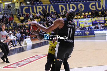 2024-10-06 - #33 Ife Ajayi (Reale Mutua Basket Torino) and #11 Xavier Jhonson (Apu Old Wild West Udine) - REALE MUTUA TORINO VS APU UDINE - ITALIAN SERIE A2 - BASKETBALL