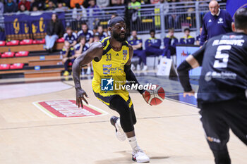 2024-10-06 - #33 Ife Ajayi (Reale Mutua Basket Torino) - REALE MUTUA TORINO VS APU UDINE - ITALIAN SERIE A2 - BASKETBALL