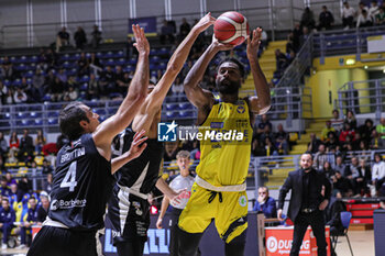 2024-10-06 - #1 Kevion Taylor (Reale Mutua Basket Torino) - REALE MUTUA TORINO VS APU UDINE - ITALIAN SERIE A2 - BASKETBALL