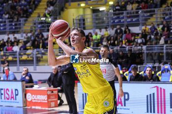 2024-10-06 - #34 Maximiliam Ladurner (Reale Mutua Basket Torino) - REALE MUTUA TORINO VS APU UDINE - ITALIAN SERIE A2 - BASKETBALL