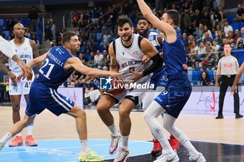 2024-09-29 - Alessandro Gentile (Wegreenit Urania Basket Milano) - WEGREENIT URANIA MILANO VS FLATS SERVICE FORTITUDO BOLOGNA - ITALIAN SERIE A2 - BASKETBALL