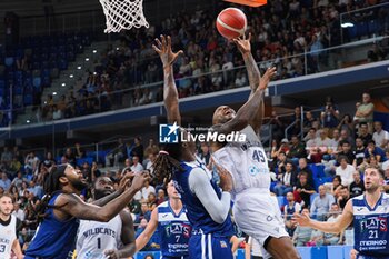 2024-09-29 - Ike Udanoh (Wegreenit Urania Basket Milano) - WEGREENIT URANIA MILANO VS FLATS SERVICE FORTITUDO BOLOGNA - ITALIAN SERIE A2 - BASKETBALL