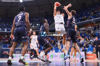 2024-10-05 - Alessandro Gentile (Wegreenit Urania Basket Milano) - WEGREENIT URANIA MILANO VS UCC ASSIGECO PIACENZA - ITALIAN SERIE A2 - BASKETBALL