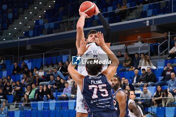 2024-10-05 - Alessandro Gentile (Wegreenit Urania Basket Milano) - WEGREENIT URANIA MILANO VS UCC ASSIGECO PIACENZA - ITALIAN SERIE A2 - BASKETBALL