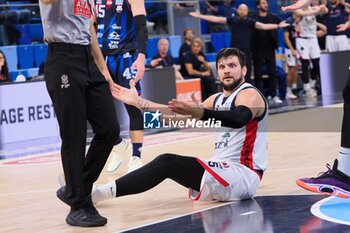 2024-10-16 - Alessandro Gentile (Wegreenit Urania Basket Milano) - WEGREENIT URANIA MILANO VS REAL SEBASTIANI RIETI - ITALIAN SERIE A2 - BASKETBALL