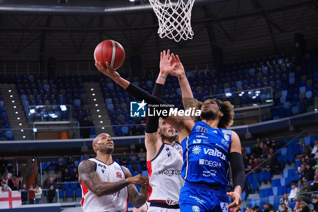 Wegreenit Urania Milano vs Valtur Brindisi - ITALIAN SERIE A2 - BASKETBALL