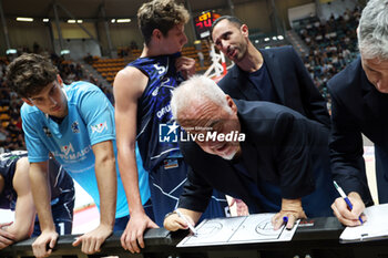 2024-10-09 - Franco Ciani head coach of Orzinuovi during the italian basketball LBN A2 series championship match Fortitudo Flats Services Bologna Vs Agribertocchi Orzinuovi - Bologna, Italy, October 09, 2024 at Paladozza sports hall - Photo: Michele Nucci - FORTITUDO BOLOGNA VS ORZINUOVI  - ITALIAN SERIE A2 - BASKETBALL