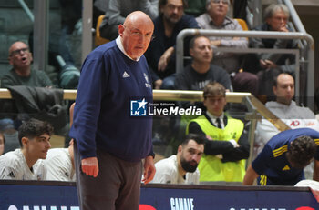 2024-11-10 - Matteo Boniciolli, head coach of Torino during the italian basketball LBN A2 series championship match Fortitudo Flats Services Bologna Vs Reale Mutua Torino at Paladozza sports hall. Bologna, Italy, November 10, 2024 - Photo: Michele Nucci - FORTITUDO BOLOGNA VS BASKET TORINO - ITALIAN SERIE A2 - BASKETBALL