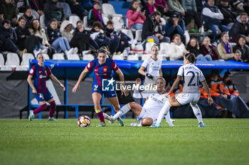 2024-01-17 - Mariona Caldentey of Barcelona seen in action with the ball during the women football match valid for the semi final of the Spanish Supercopa tournament between Barcelona and Real Madrid played at Estadio Butarque in Leganes, Spain. - BARCELONA VS REAL MADRID - OTHER - SOCCER