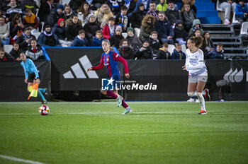 2024-01-17 - Aitana Bonmati of Barcelona seen in action with the ball during the women football match valid for the semi final of the Spanish Supercopa tournament between Barcelona and Real Madrid played at Estadio Butarque in Leganes, Spain. - BARCELONA VS REAL MADRID - OTHER - SOCCER