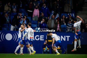 2024-02-17 - Braithwaite (RCD Espanyol) and celebrates after scoring his team's goal with team mates during a La Liga Hypermotion match between RCD Espanyol and CD Mirandes at Stage Front Stadium, in Barcelona, ,Spain on February 17, 2024. Photo by Felipe Mondino - RCD ESPANYOL - CD MIRANDES - OTHER - SOCCER