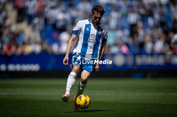 2024-04-21 - Jofre (RCD Espanyol) controls the ball during a La Liga Hypermotion match between RCD Espanyol and FC Andorra at Stage Front Stadium, in Barcelona, ,Spain on April 21, 2024. Photo by Felipe Mondino - RCD ESPANYOL - FC ANDORRA - OTHER - SOCCER