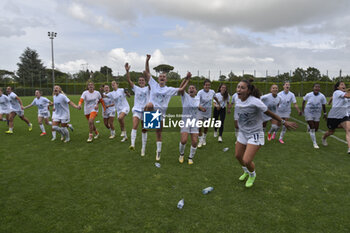 2024-05-19 - Lazio Women's players celebrating after the match - SERIE B - LAZIO WOMEN VS PARMA - OTHER - SOCCER