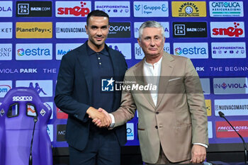 2024-06-25 - ACF Fiorentina's coach Raffaele Palladino and ACF Fiorentina's sporting director Daniele Prade - PRESENTATION OF ACF FIORENTINA'S NEW HEAD COACH RAFFAELE PALLADINO - OTHER - SOCCER