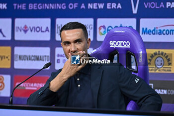 2024-06-25 - ACF Fiorentina's coach Raffaele Palladino - PRESENTATION OF ACF FIORENTINA'S NEW HEAD COACH RAFFAELE PALLADINO - OTHER - SOCCER