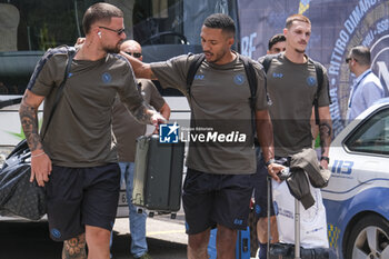 2024-07-11 - Napoli's Italian goalkeeper Nikita Contini and Napoli's Brazilian defender Juan Jesus during SSC Napoli's 2024-25 preseason training camp in val di sole in Trentino, Dimaro Folgarida

 - SSC NAPOLI TRAINING - OTHER - SOCCER