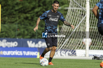 2024-07-11 - Napoli's Italian forward Matteo Politano controls the ball during SSC Napoli's 2024-25 preseason training camp in val di sole in Trentino, Dimaro Folgarida

 - SSC NAPOLI TRAINING - OTHER - SOCCER