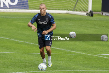 2024-07-12 - Napoli's Norwegian defender Leo Ostigard controls the ball during SSC Napoli's 2024-25 preseason training camp in val di sole in Trentino, Dimaro Folgarida

 - SSC NAPOLI TRAINING - OTHER - SOCCER