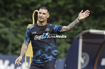 2024-07-12 - Napoli's Italian forward Matteo Politano gesticulate during SSC Napoli's 2024-25 preseason training camp in val di sole in Trentino, Dimaro Folgarida

 - SSC NAPOLI TRAINING - OTHER - SOCCER