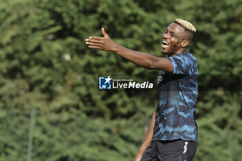 2024-07-12 - Napoli's Nigerian forward Victor Osimhen gesticulate during SSC Napoli's 2024-25 preseason training camp in val di sole in Trentino, Dimaro Folgarida

 - SSC NAPOLI TRAINING - OTHER - SOCCER